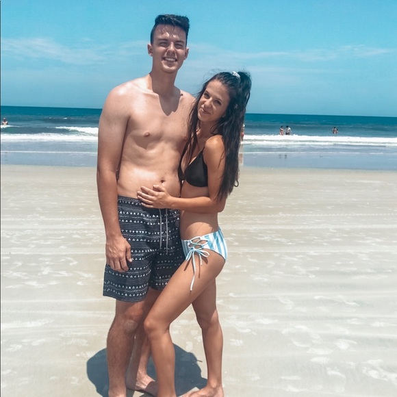 Meet your Posher, Natalie - Picture 3 of 5